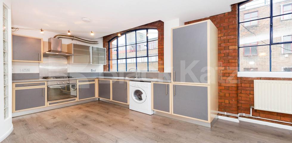 			2 Bedroom, 1 bath, 1 reception Apartment			 Dove Road, ISLINGTON/CANONBURY